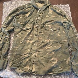 Sanctuary camouflage print long sleeve shirt